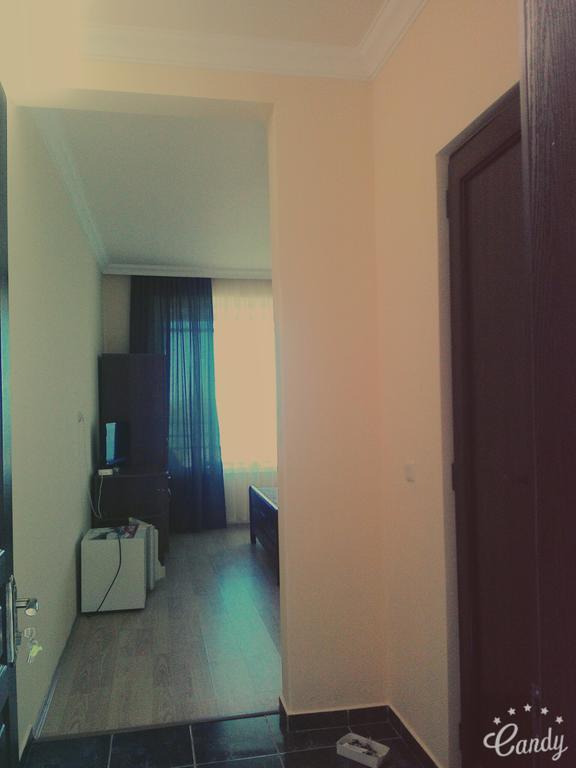 Green Hotel Kvariati Kültér fotó