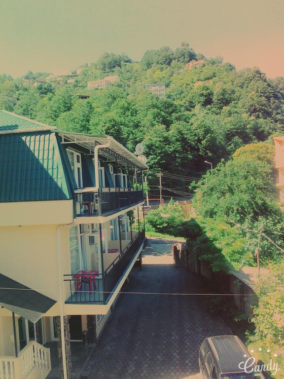 Green Hotel Kvariati Kültér fotó