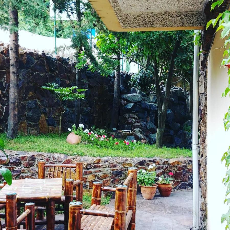 Green Hotel Kvariati Kültér fotó
