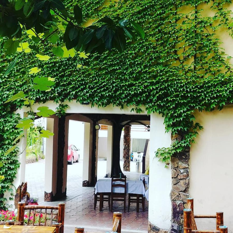 Green Hotel Kvariati Kültér fotó